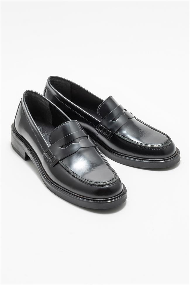 Siyah Deri Kadın Loafer