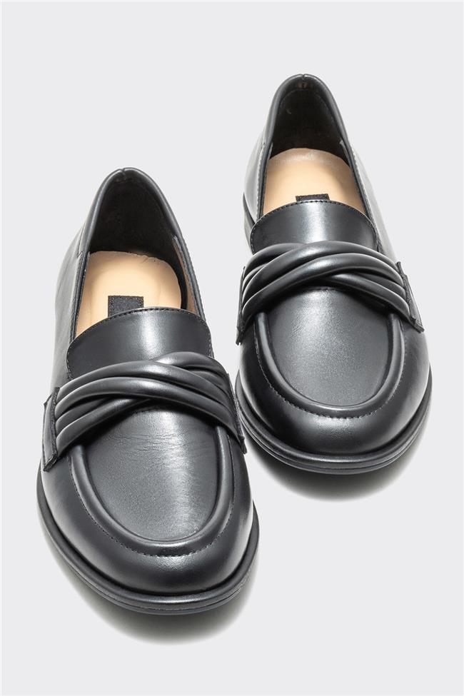 Siyah Deri Kadın Loafer