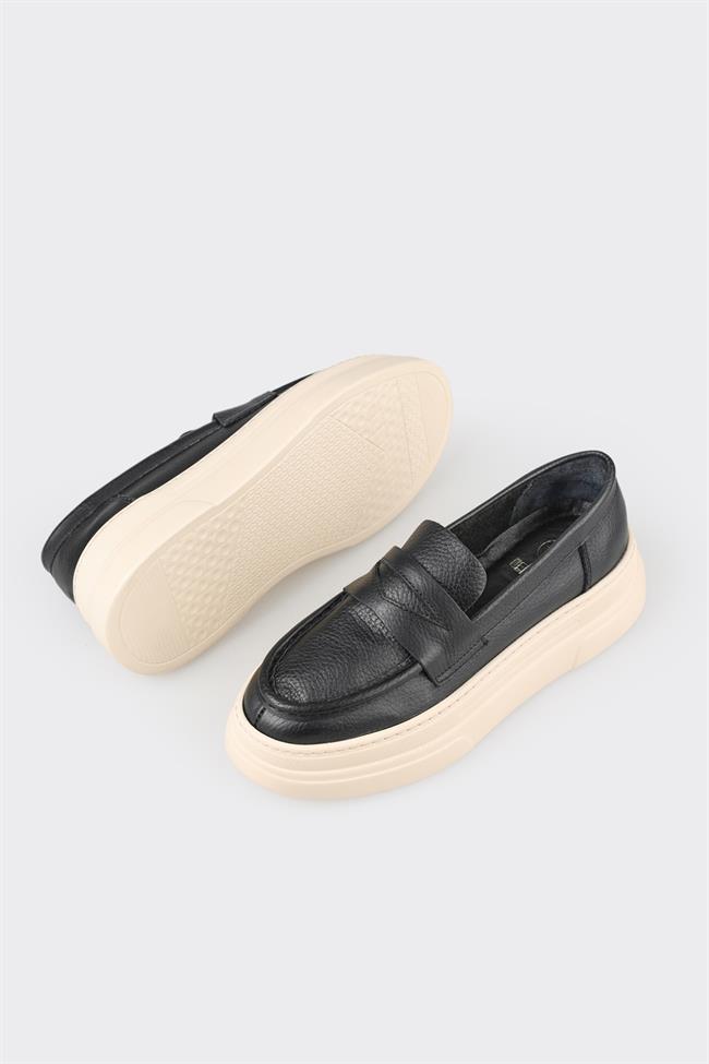 Siyah Deri Kadın Loafer
