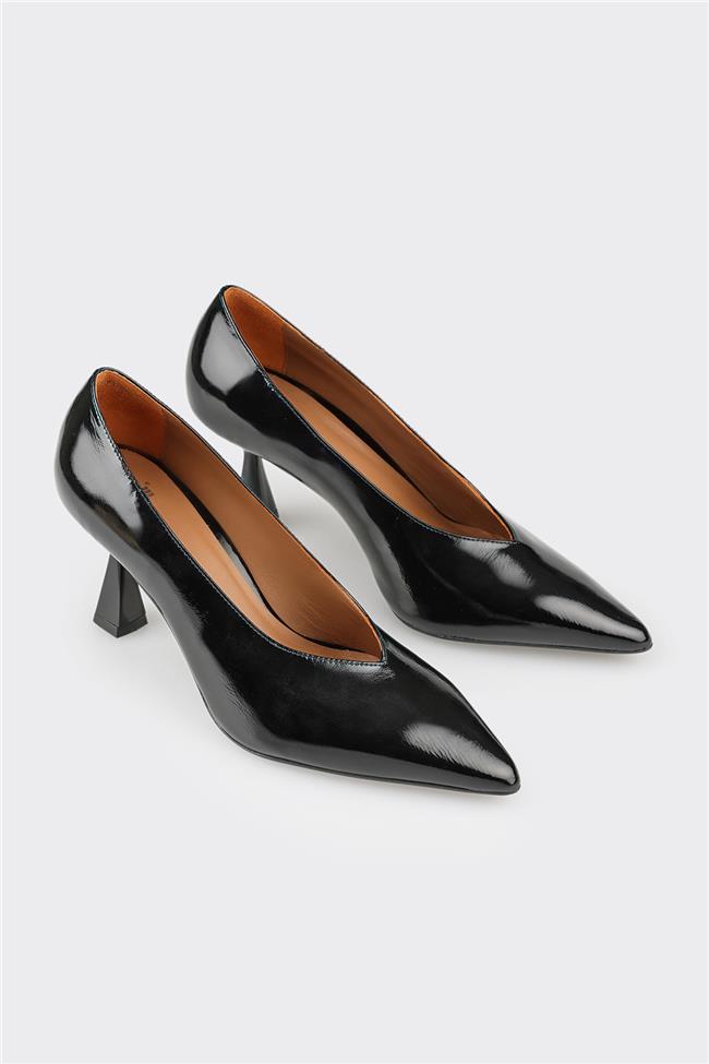 Siyah Deri Kadın Stiletto