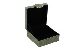 Yeşil Desenli Kare Kutu 18x18x8cm