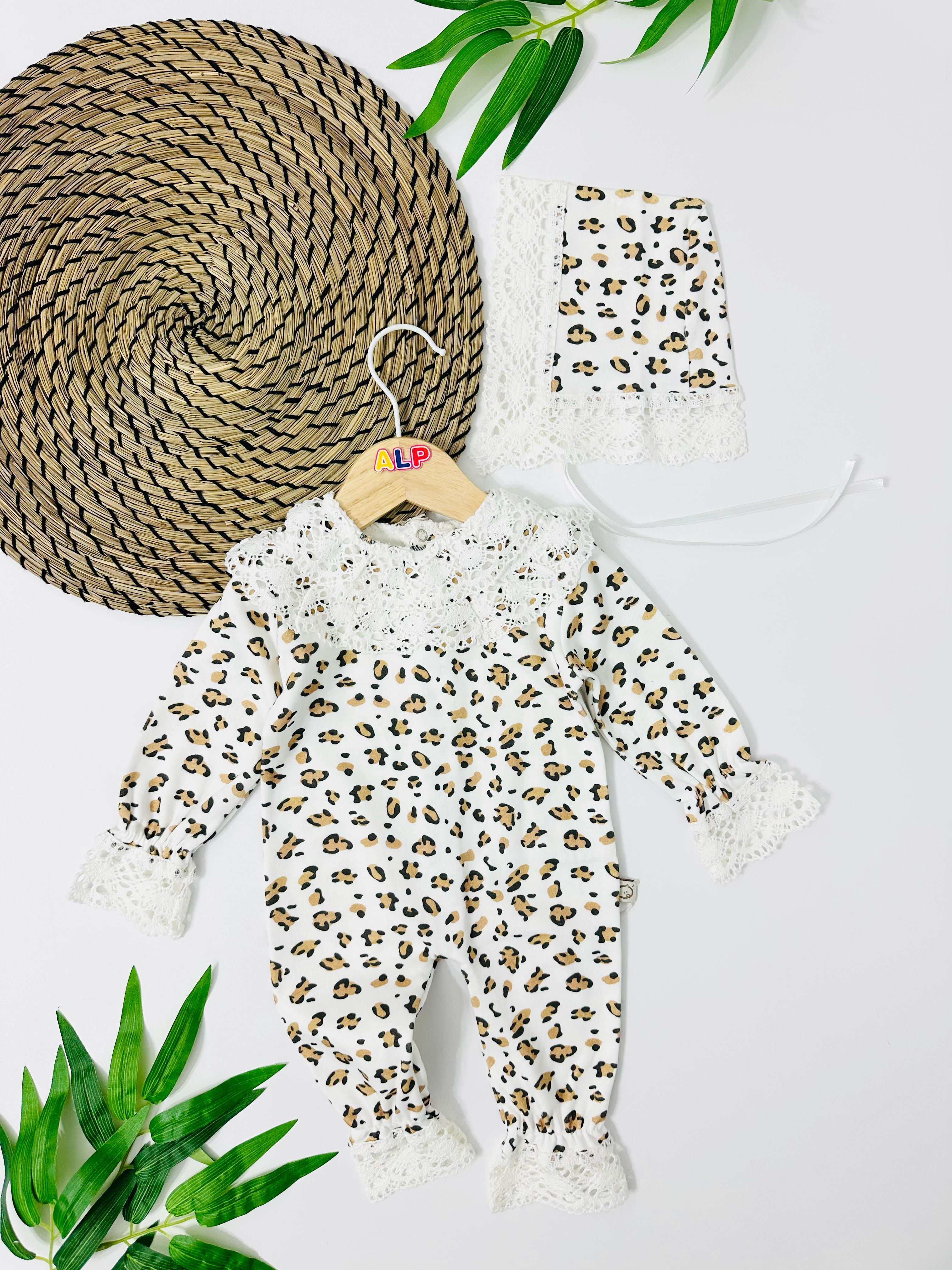 Laos Fisto Detaylı Leopar Desen Arkadan Çıtçıtlı Mevsimlik Tulum Set - Beyaz 