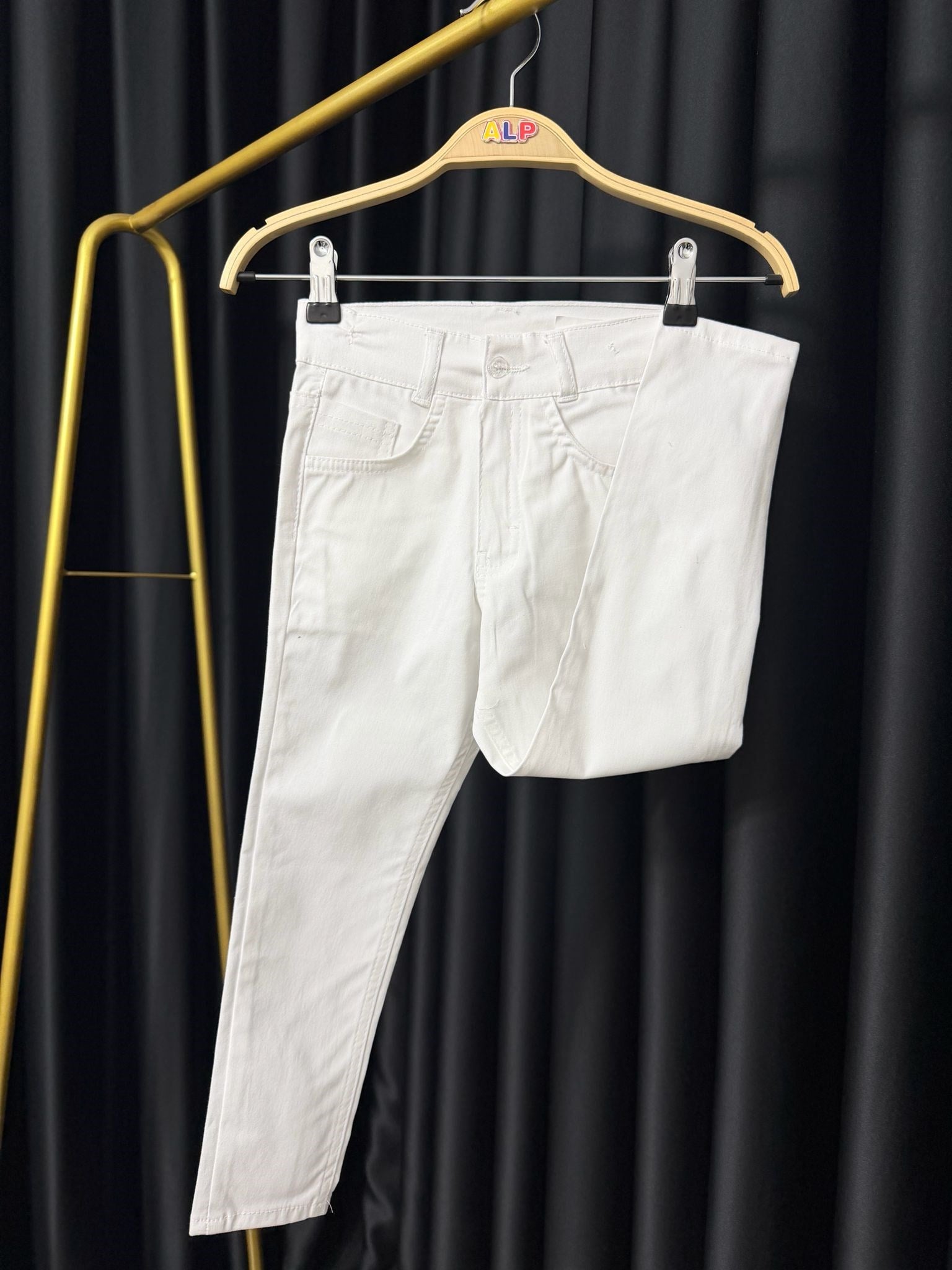 Beyaz Slim Fit Erkek Çocuk Pantolon 23 Nisan Çocuk Bayramı