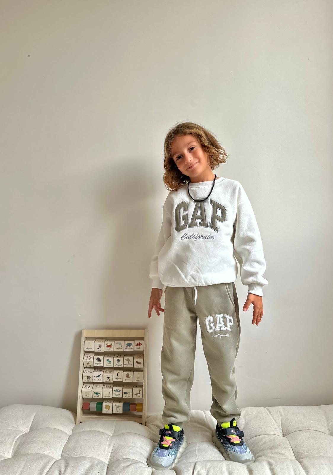 Gap 3 İp İçi Şardonlu cep detaylı Eşofman Takım