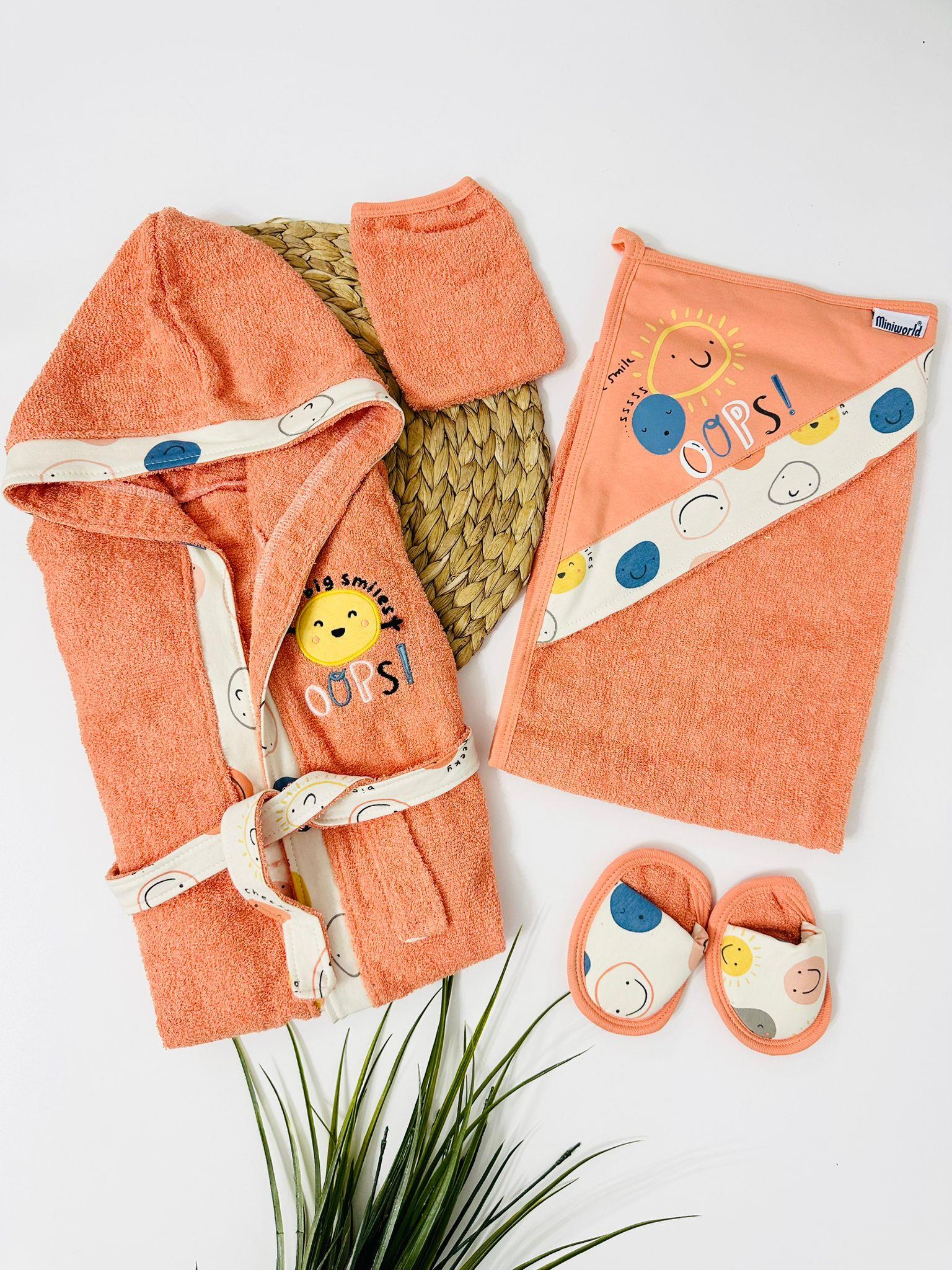 Smile 4 Parça 0.36 Ay Kullanıma Uygun Bornoz Seti - Turuncu