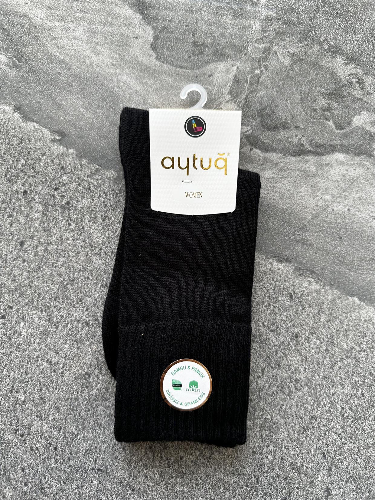 Aytuğ Kadın Desenli Siyah Çorap