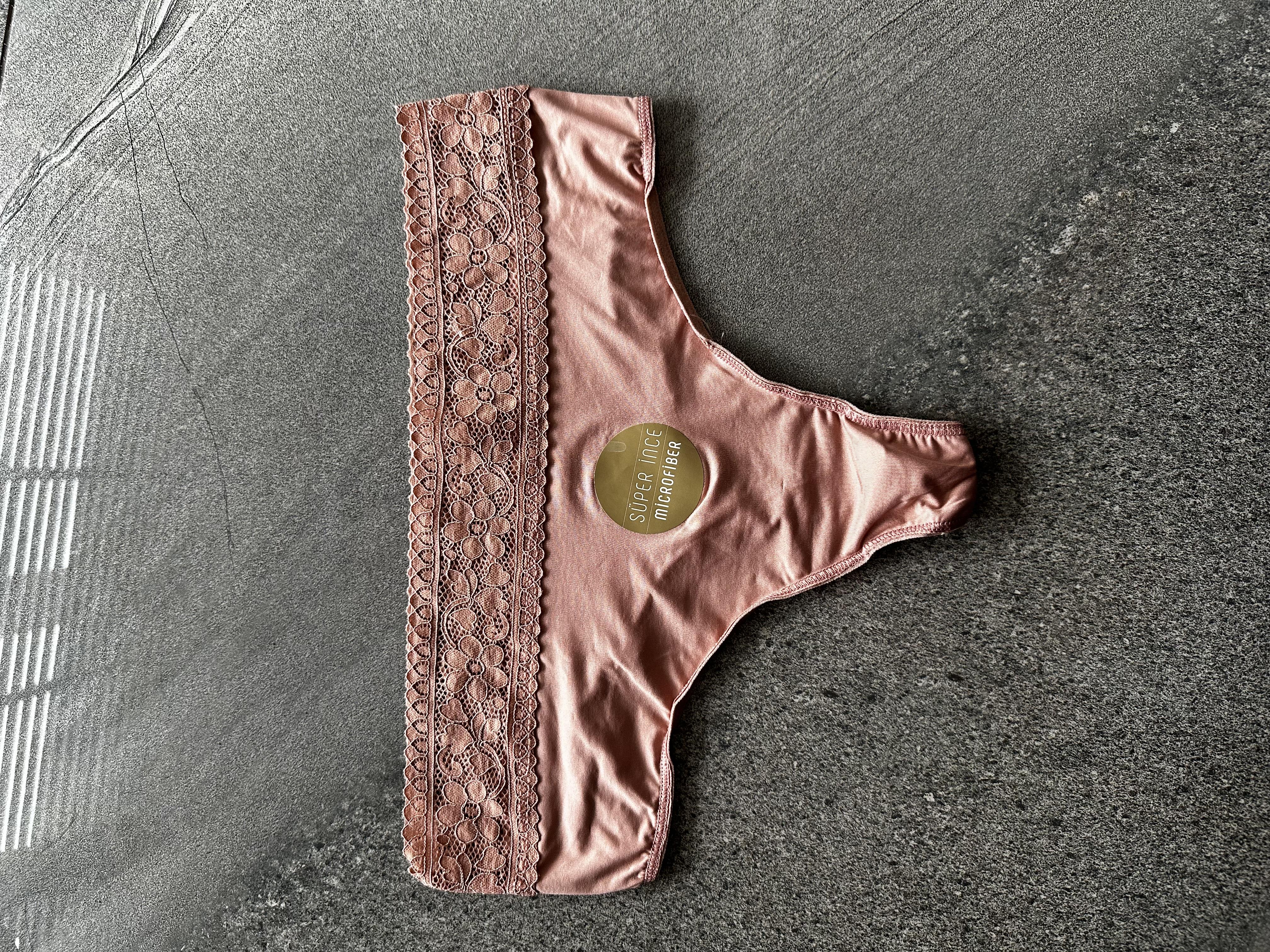 Dantel İşlemeli Ten Tanga 4375