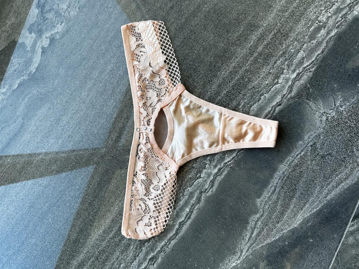 Dantelli Taşlı Tanga