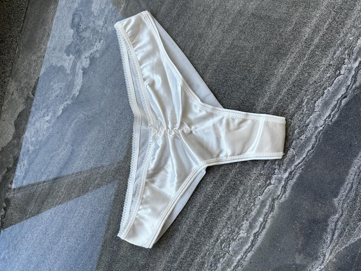 Kurdale Detay Parlak Ekru Tanga