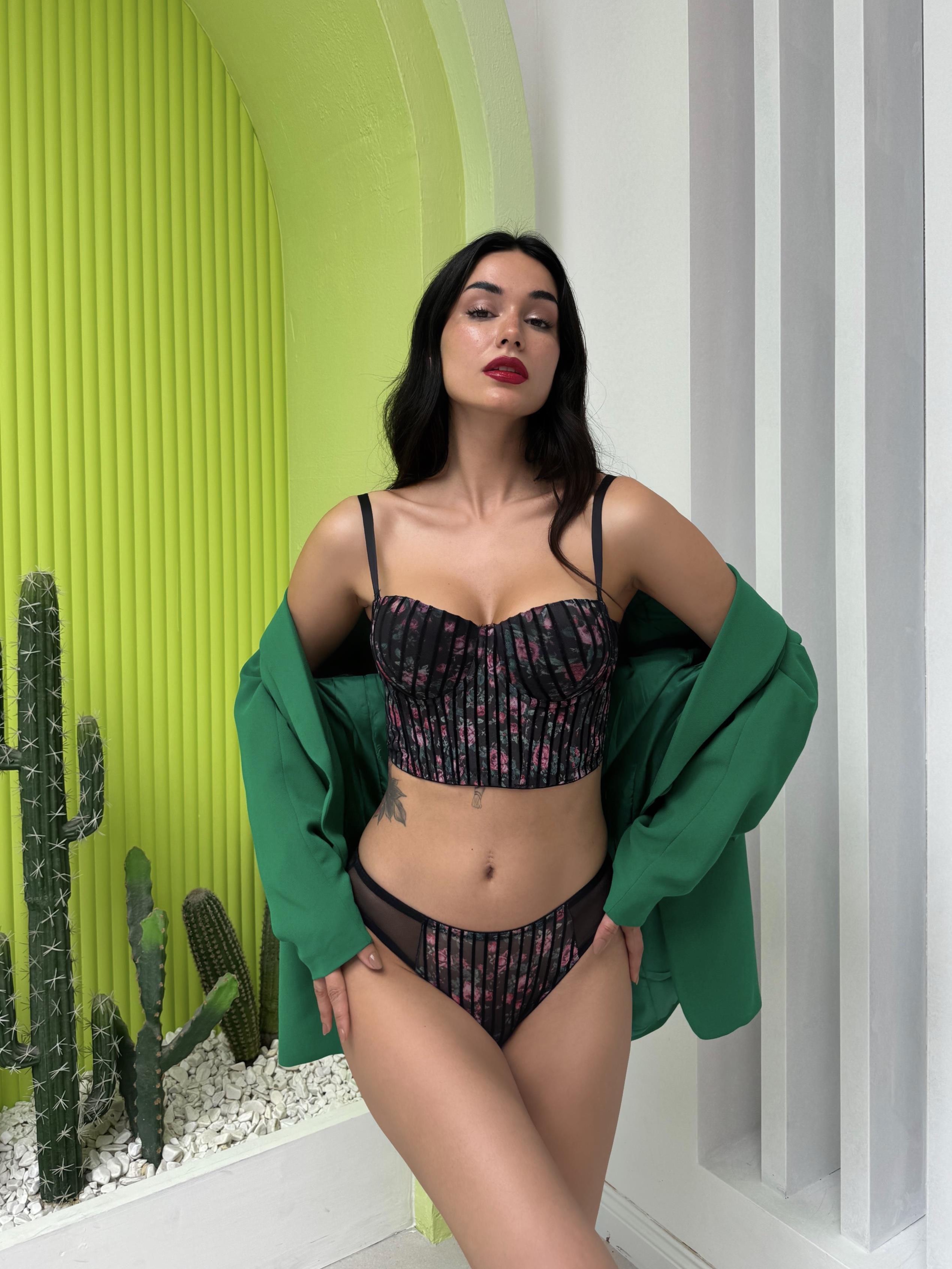 Simli Çiçek Desenli Destekli Siyah Bustiyer Takım (682T)