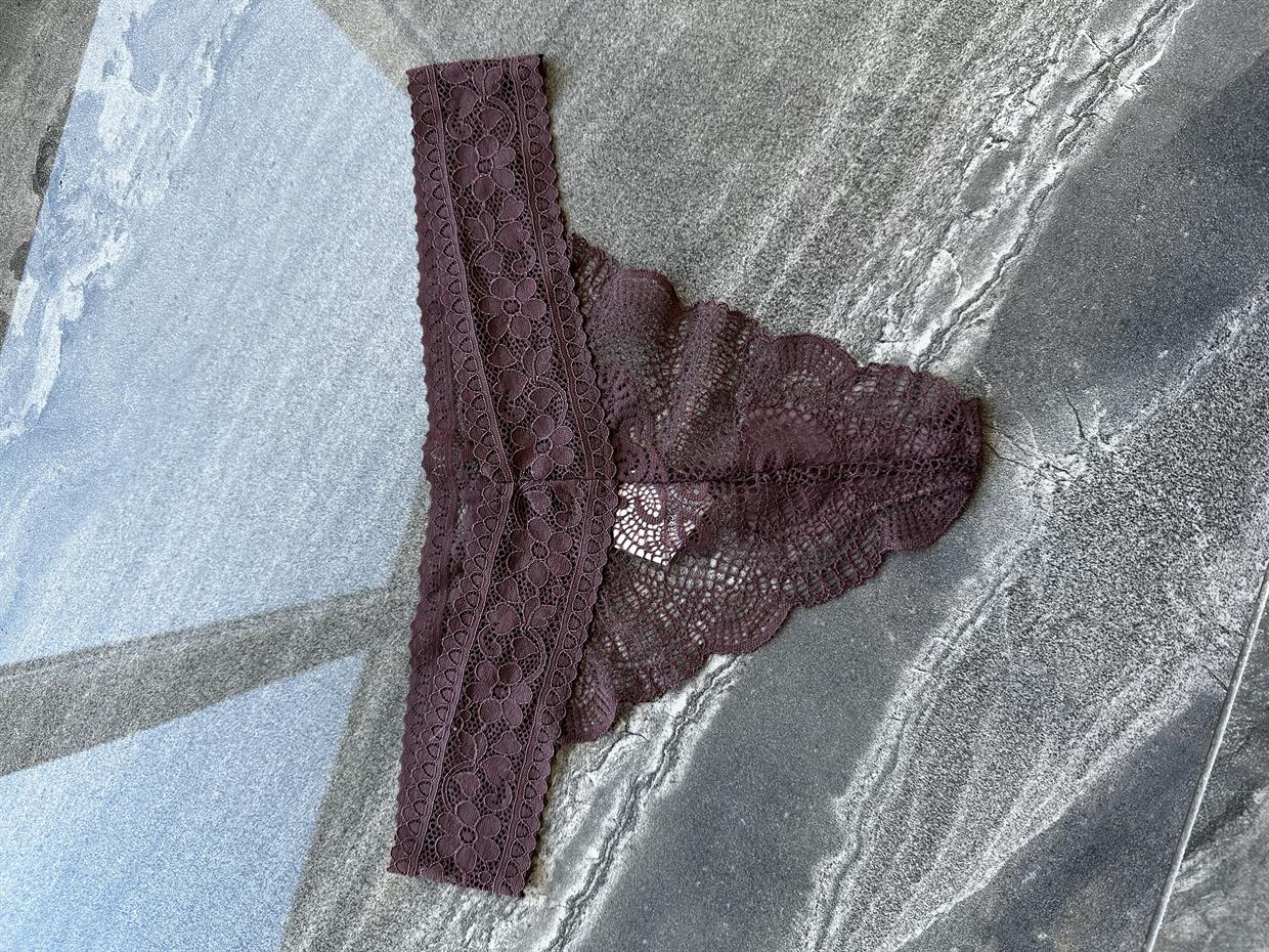 Tam dantelli arka ip Tanga