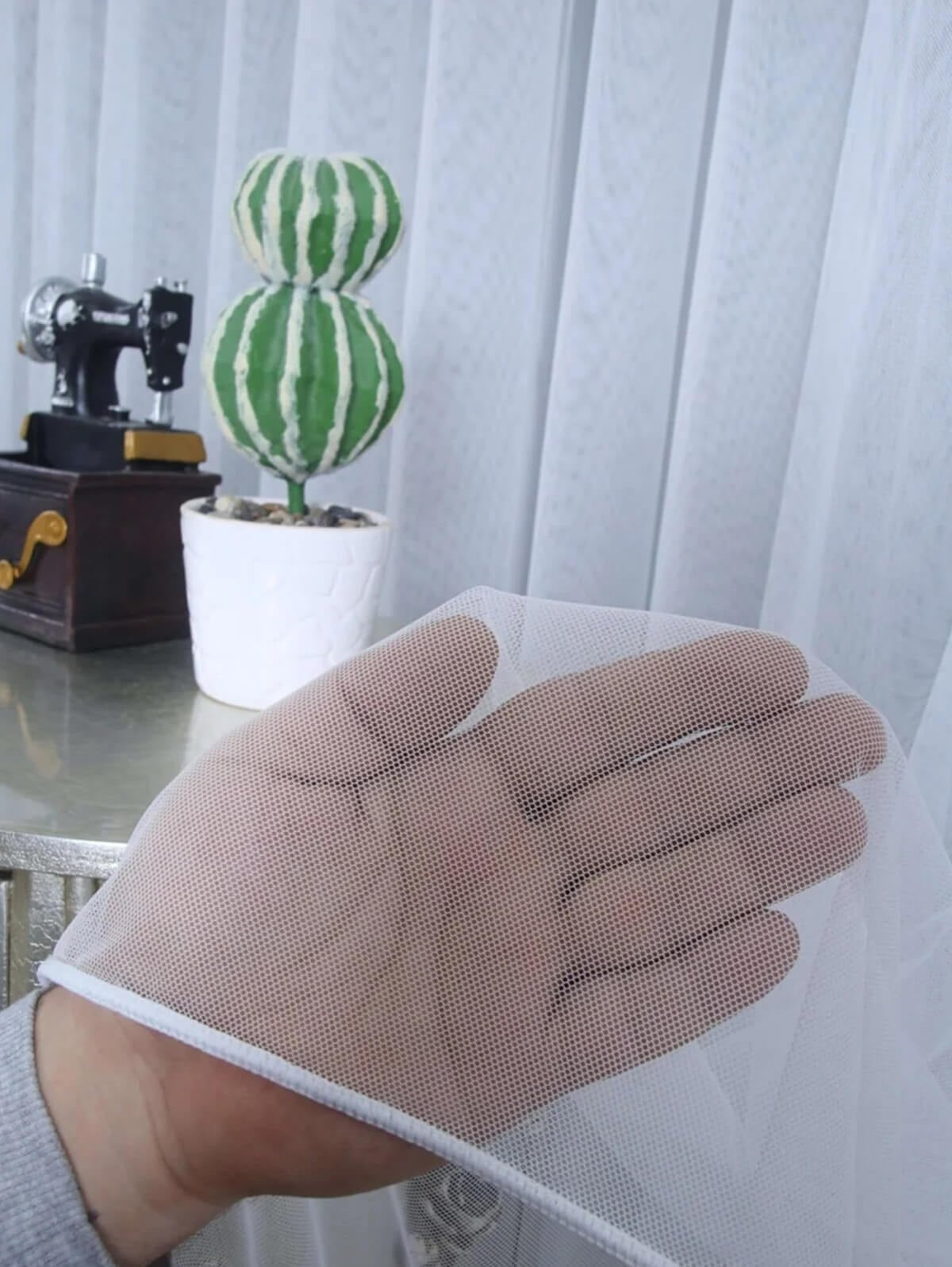 Tül PerdeHİLAL TEKSTİL0001HİLAL TEKSTİL VE DERİ ÜRÜNLERİ GIDA SAN. TİC. LTD. ŞTİ.İSPANYOL PETEK ZEMİN DÜZ TÜL PERDE