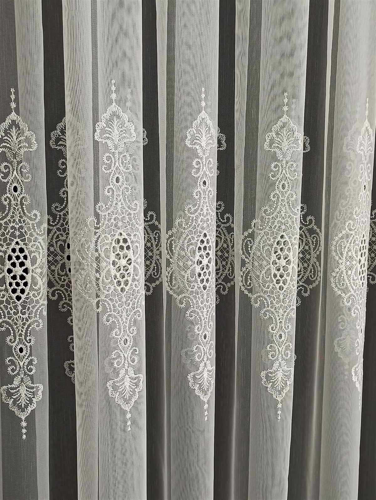 Tül PerdeLİLA0001HİLAL TEKSTİL VE DERİ ÜRÜNLERİ GIDA SAN. TİC. LTD. ŞTİ.LİLA LİNEN 01 TÜL PERDE