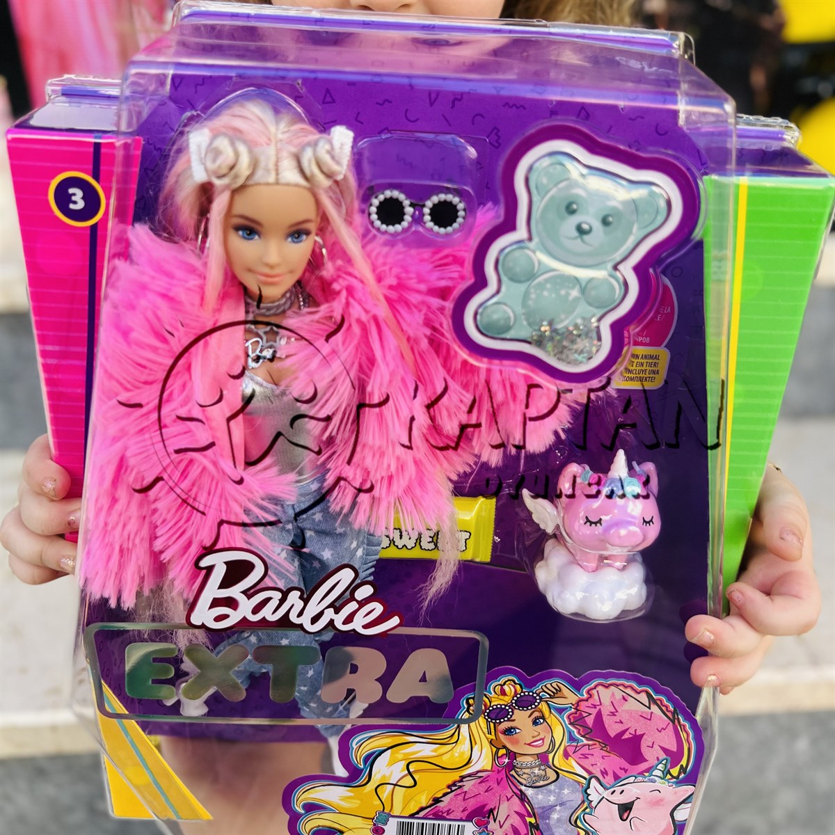 Barbie Extra Pembe Ceketli Bebek GRN28 - Kaptan Oyuncak