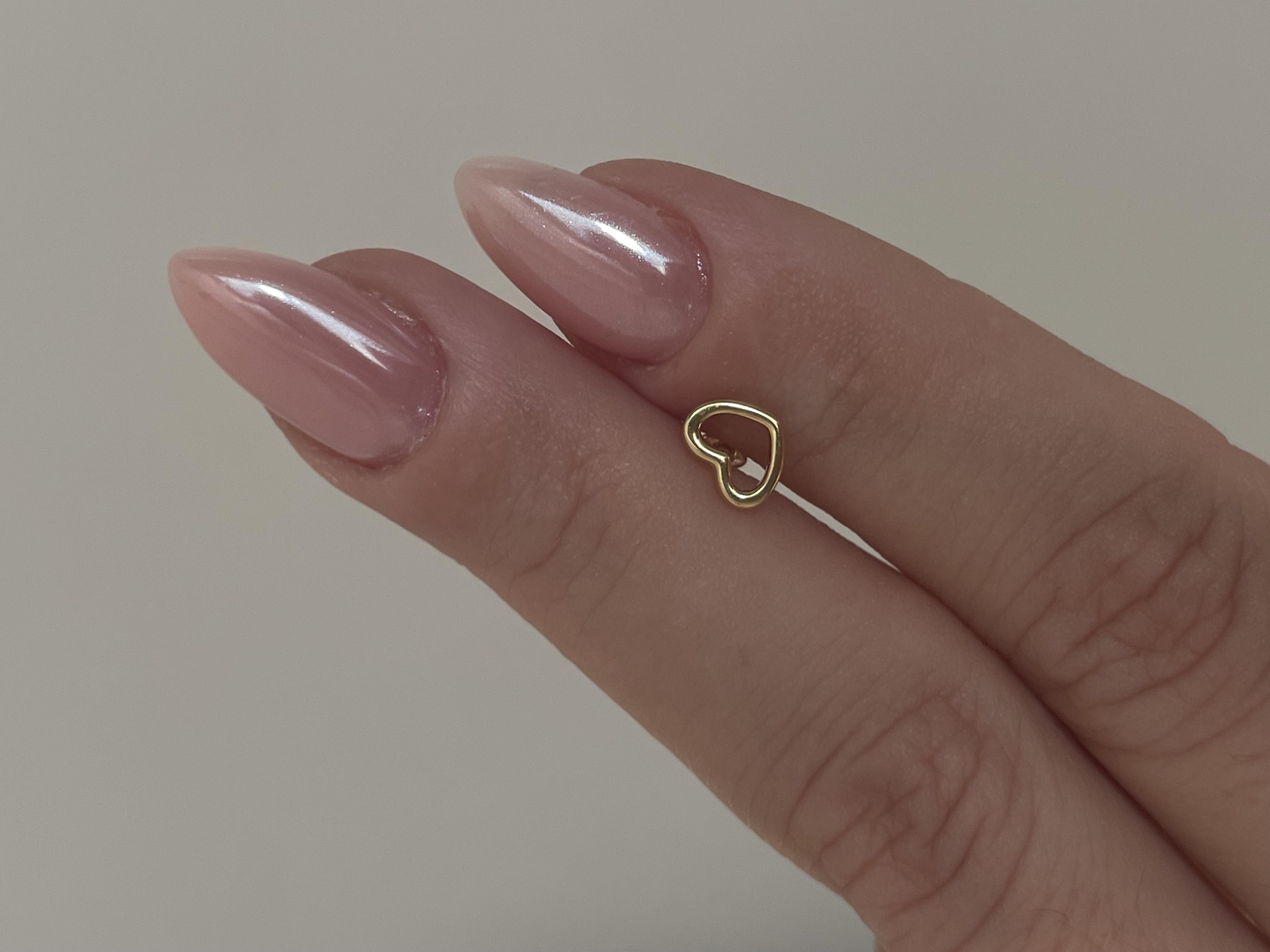İçi Boş Kalp Piercing
