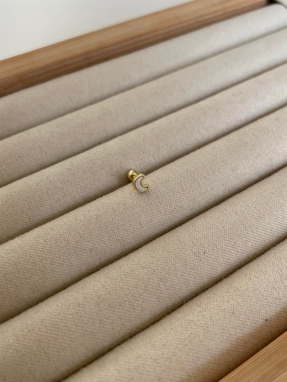 Opal Ay Piercing