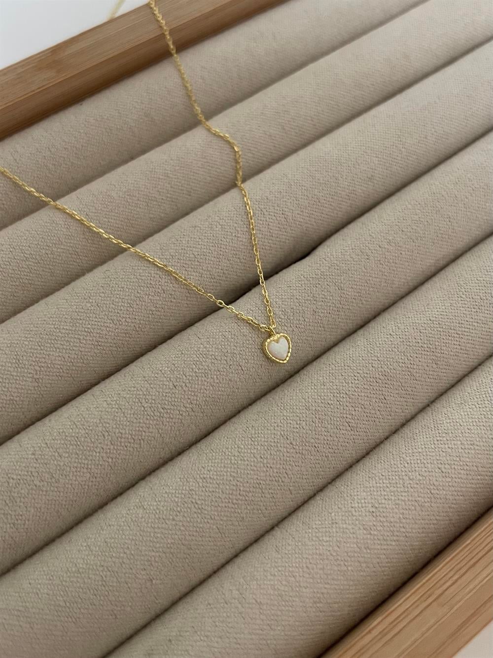 Opal Taşlı Küçük Kalp Kolye