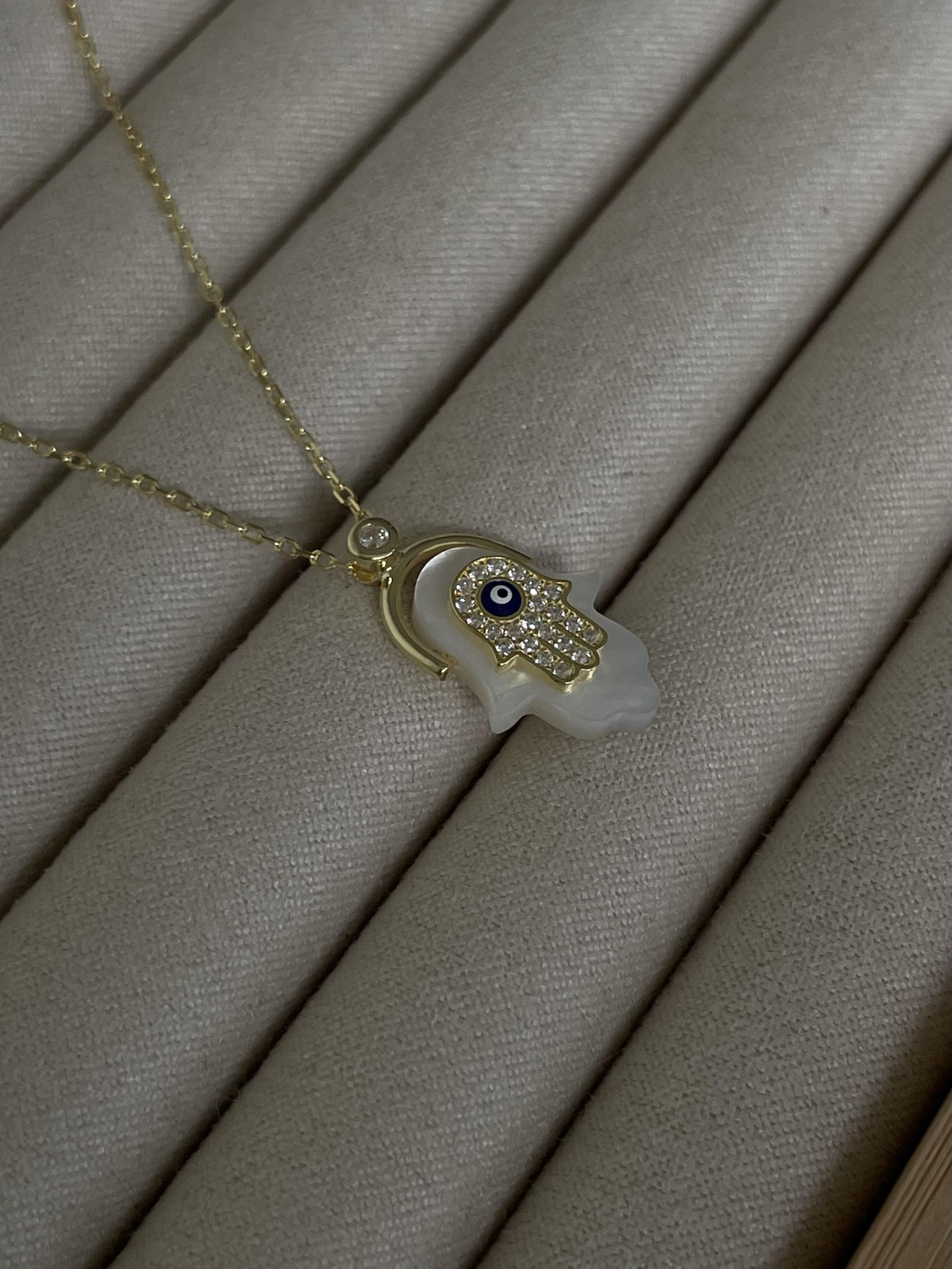 Sedef Detaylı Hamsa Kolye