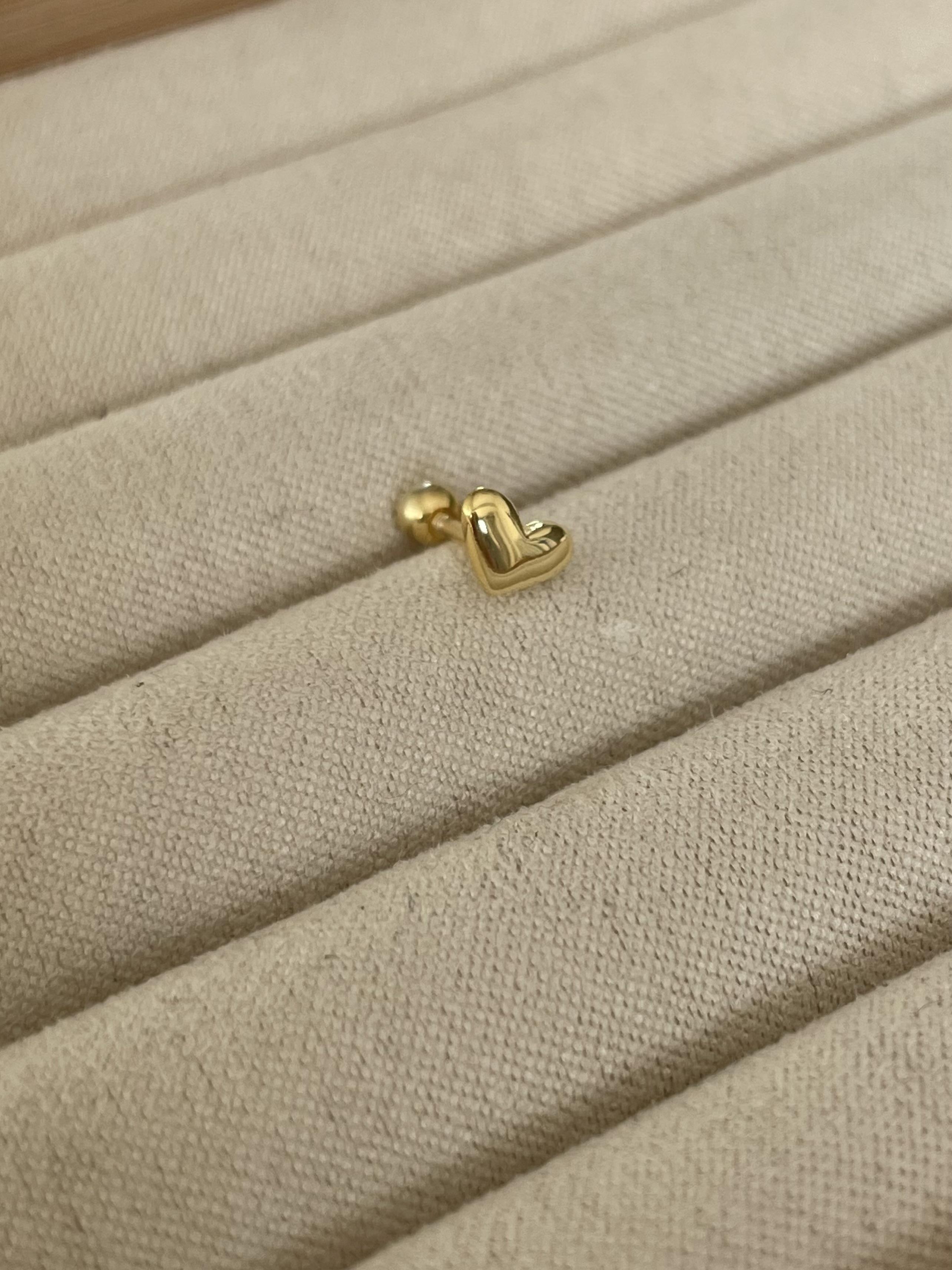 Bombeli Kalp Piercing