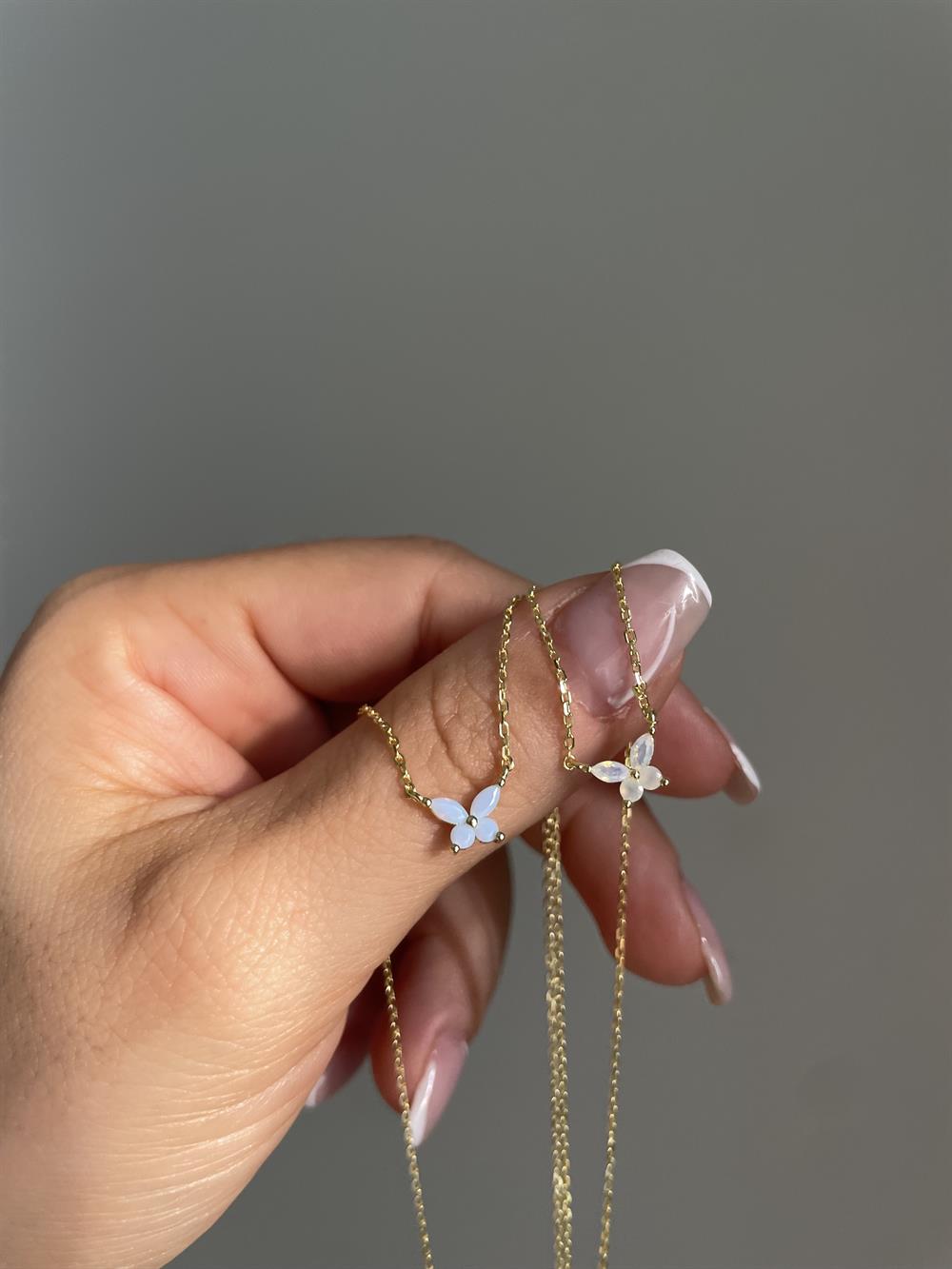 Opal Taşlı Küçük Kelebek Kolye