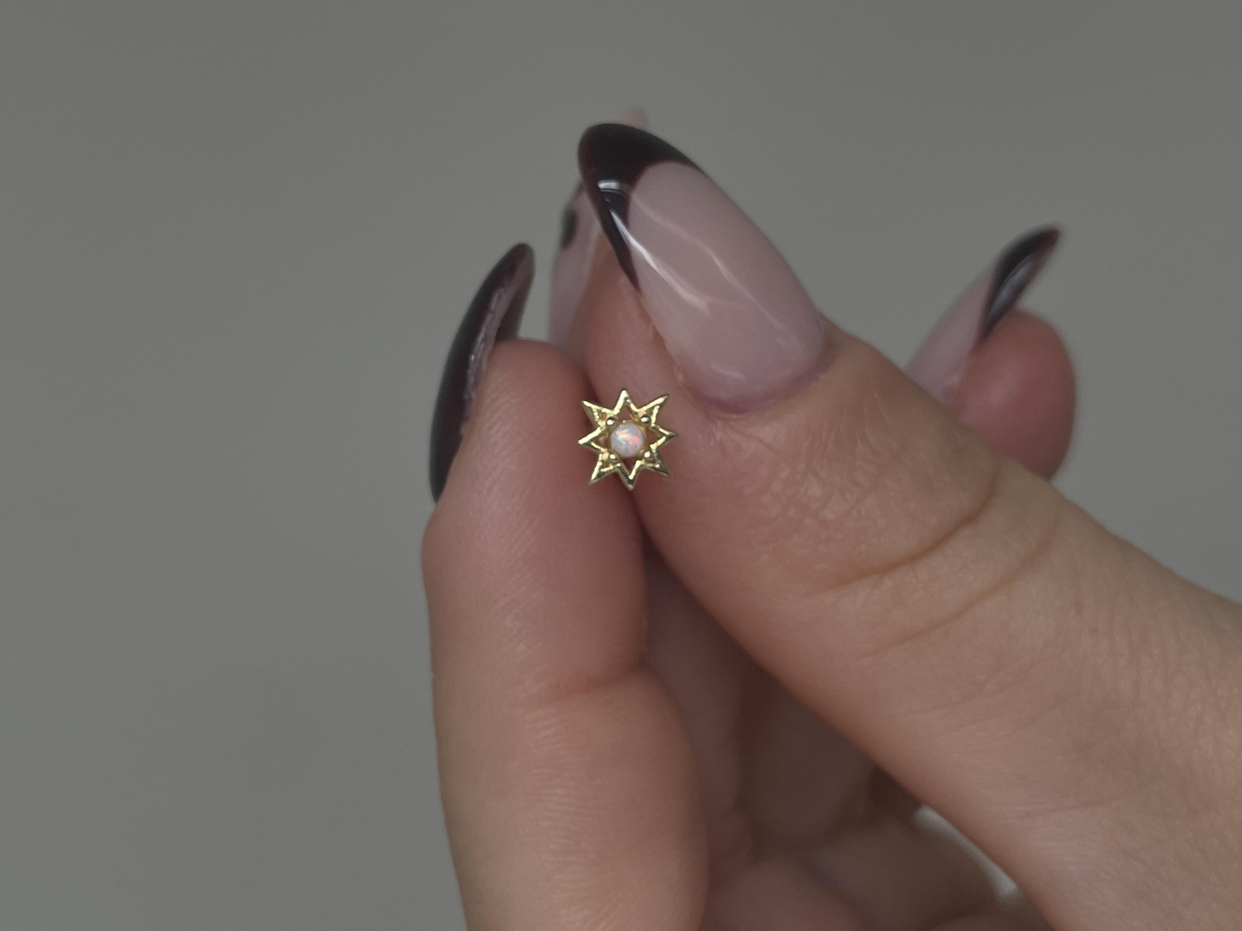 Opal Taşlı Kutup Yıldızı Piercing