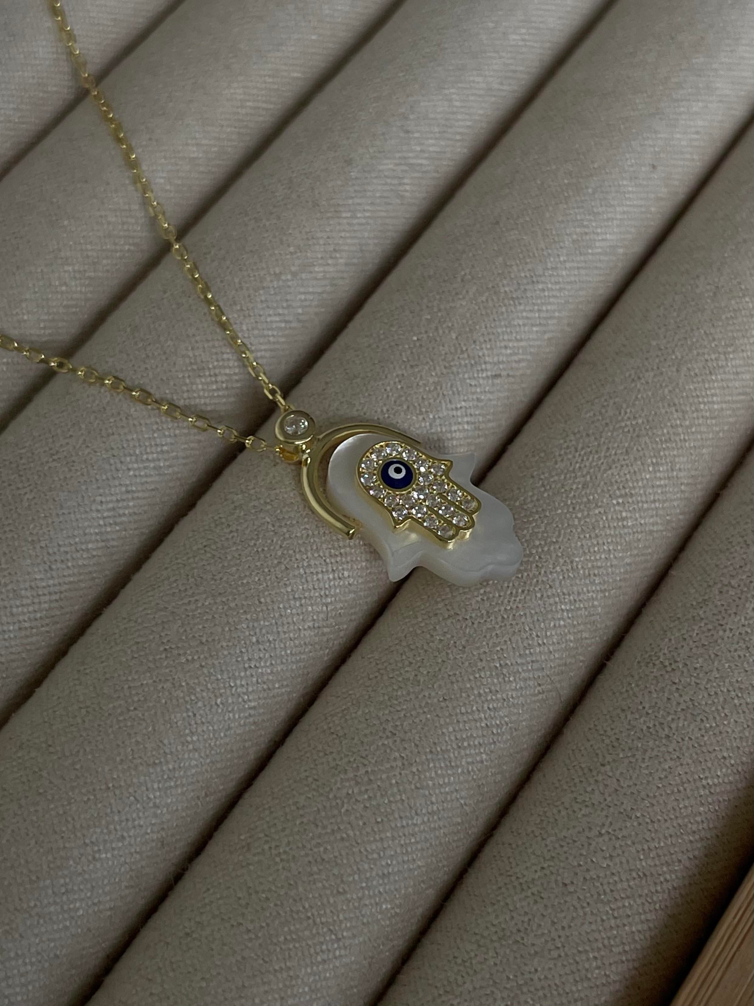 Sedef Detaylı Hamsa Kolye