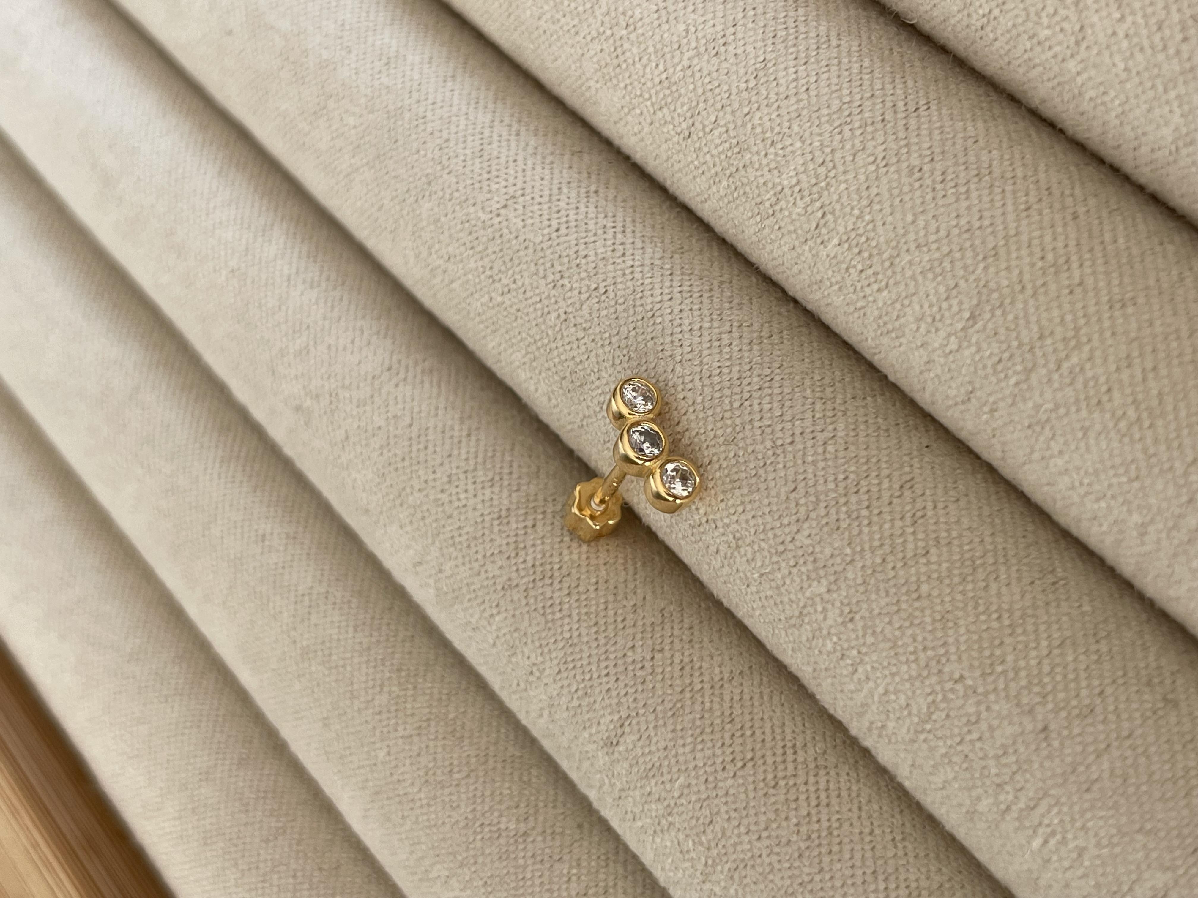 Üç Taşlı Piercing