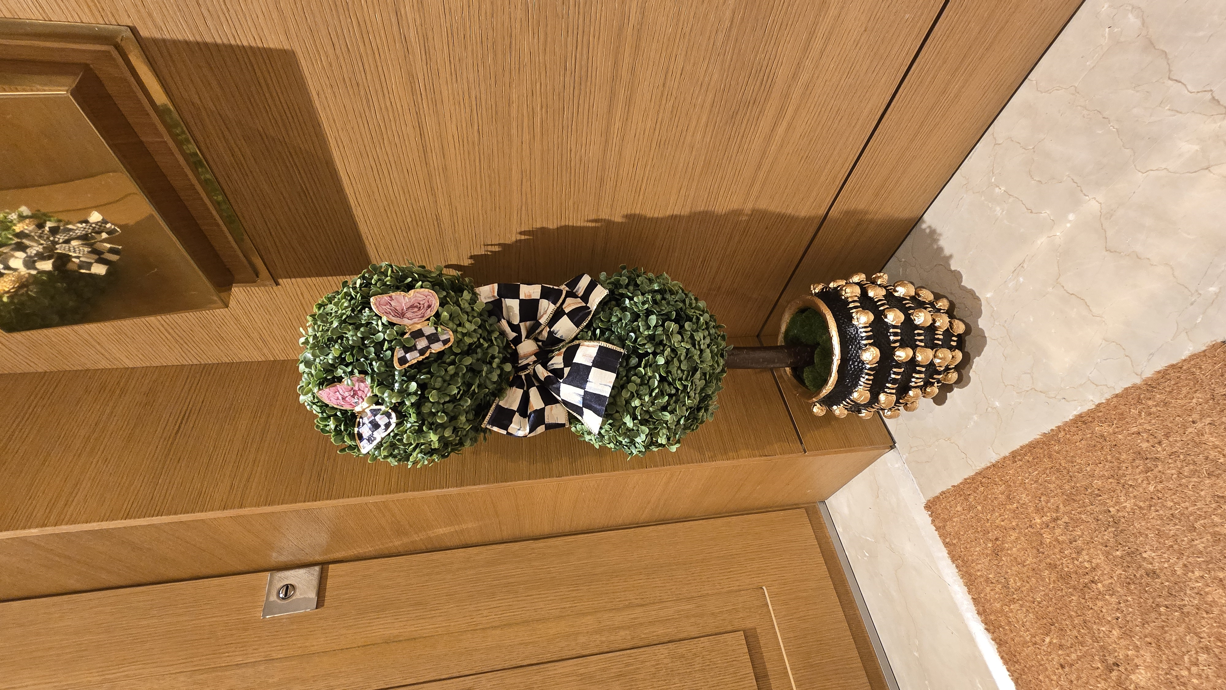 model 1 & SİYAH VAZO AĞAÇ