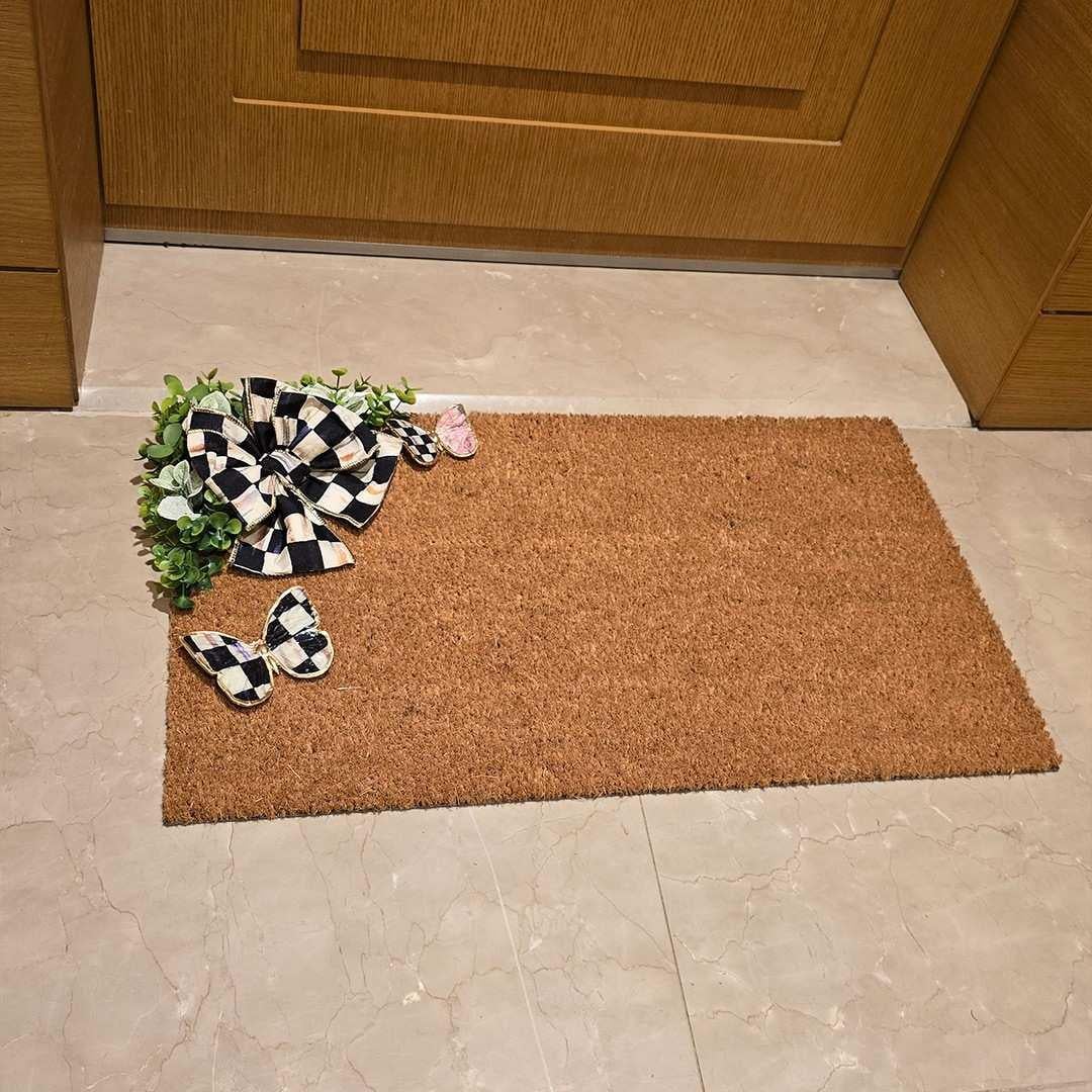 Özel Tasarım Kelebek Objeli Mackenzie-Childs Kurdeleli Paspas Küçük Boy Model 1