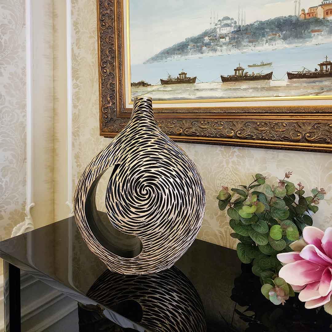 Desenli Küçük Boy Vazo Siyah Gold 