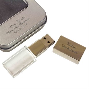 Kişiye Özel Gümüş Renkli Işıklı Metal Usb Bellek 8 GB