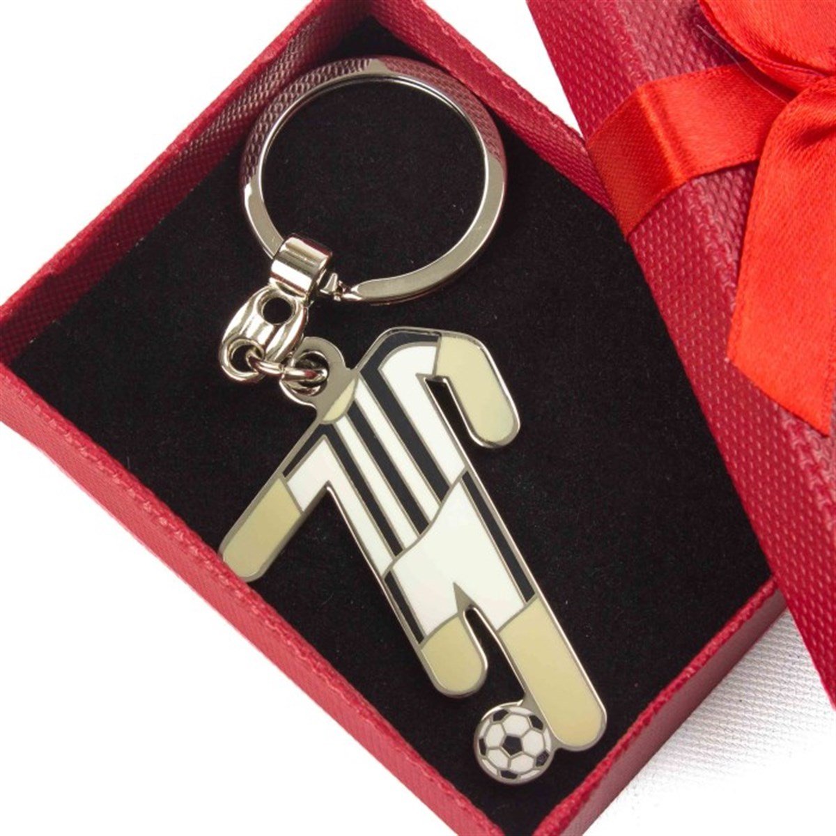 Kişiye Özel Futbolcu Tasarımlı Metal Anahtarlık Siyah Beyaz