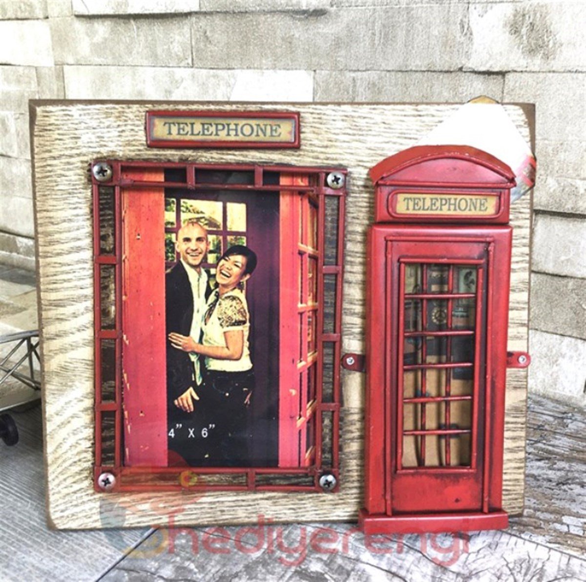 Retro Tasarımlı Londra Telefon Klübesi Resim Çerçevesi