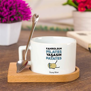 İsme Özel Ahşap Tepsili Kahve Çay Fincanı Seti - Kahrolsun Pilates Yaşasın Patates Temalı