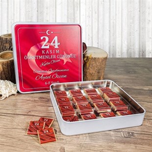 Öğretmenler Günü Temalı Kişiye Özel 32' li Çikolata Kutusu