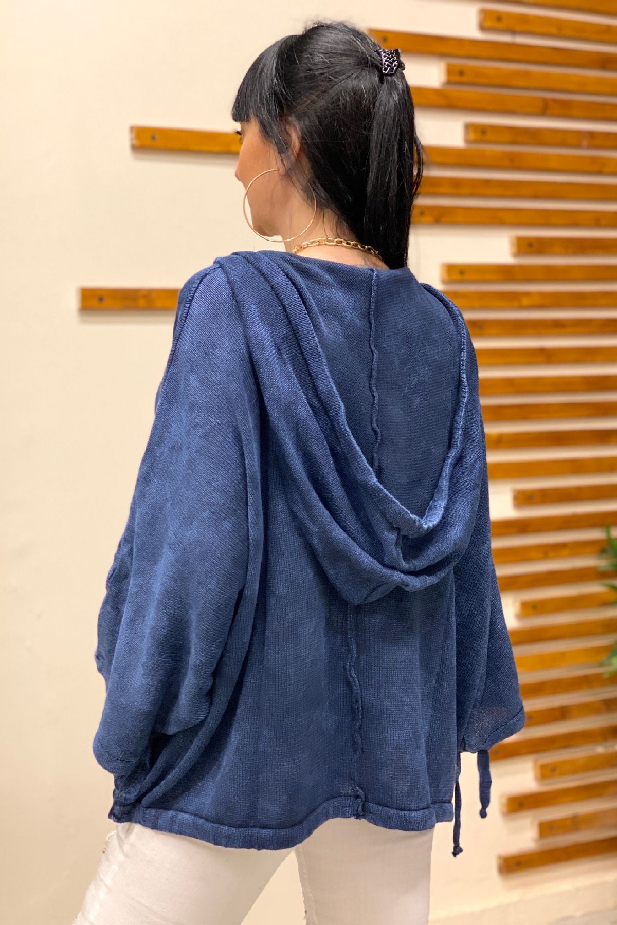 Buttoned Hooded Pocket Bat Wash Cardigan