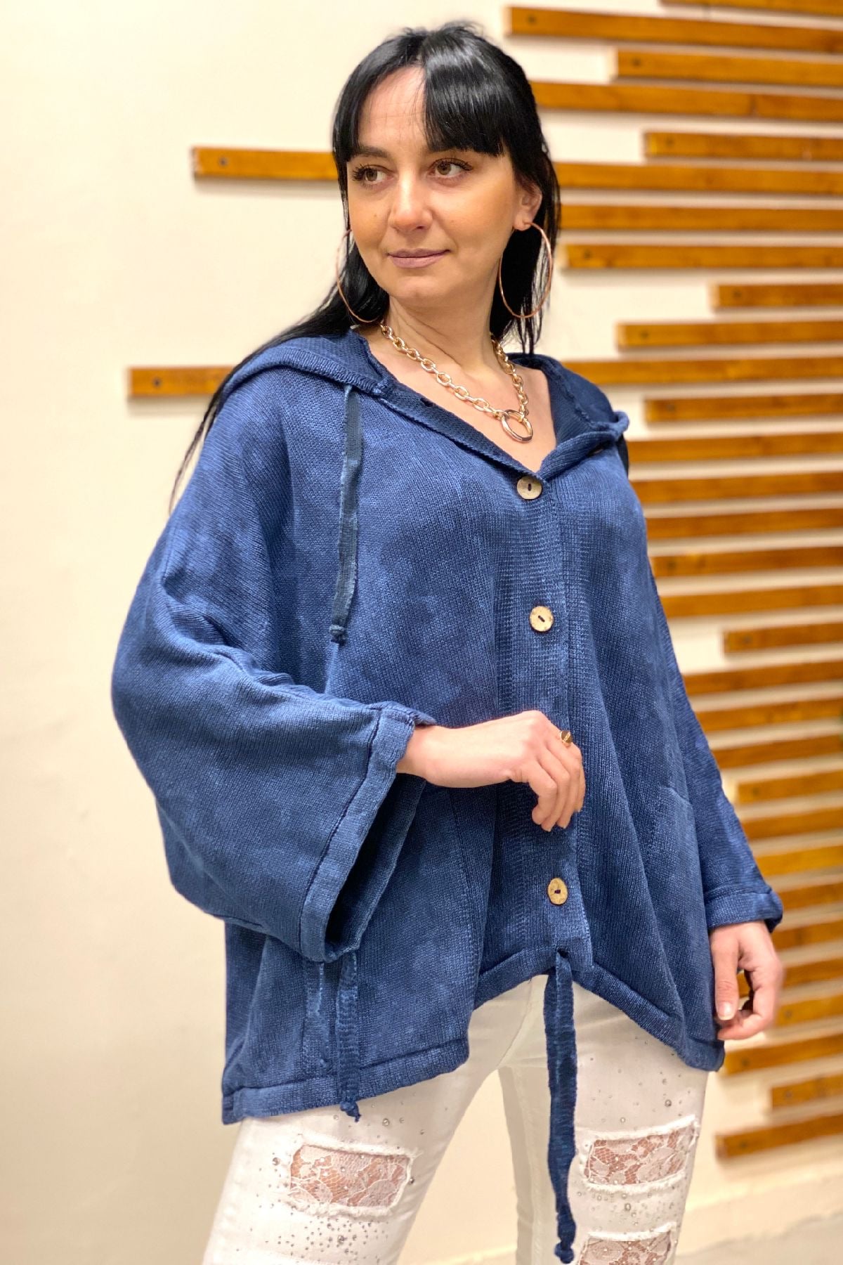 Buttoned Hooded Pocket Bat Wash Cardigan