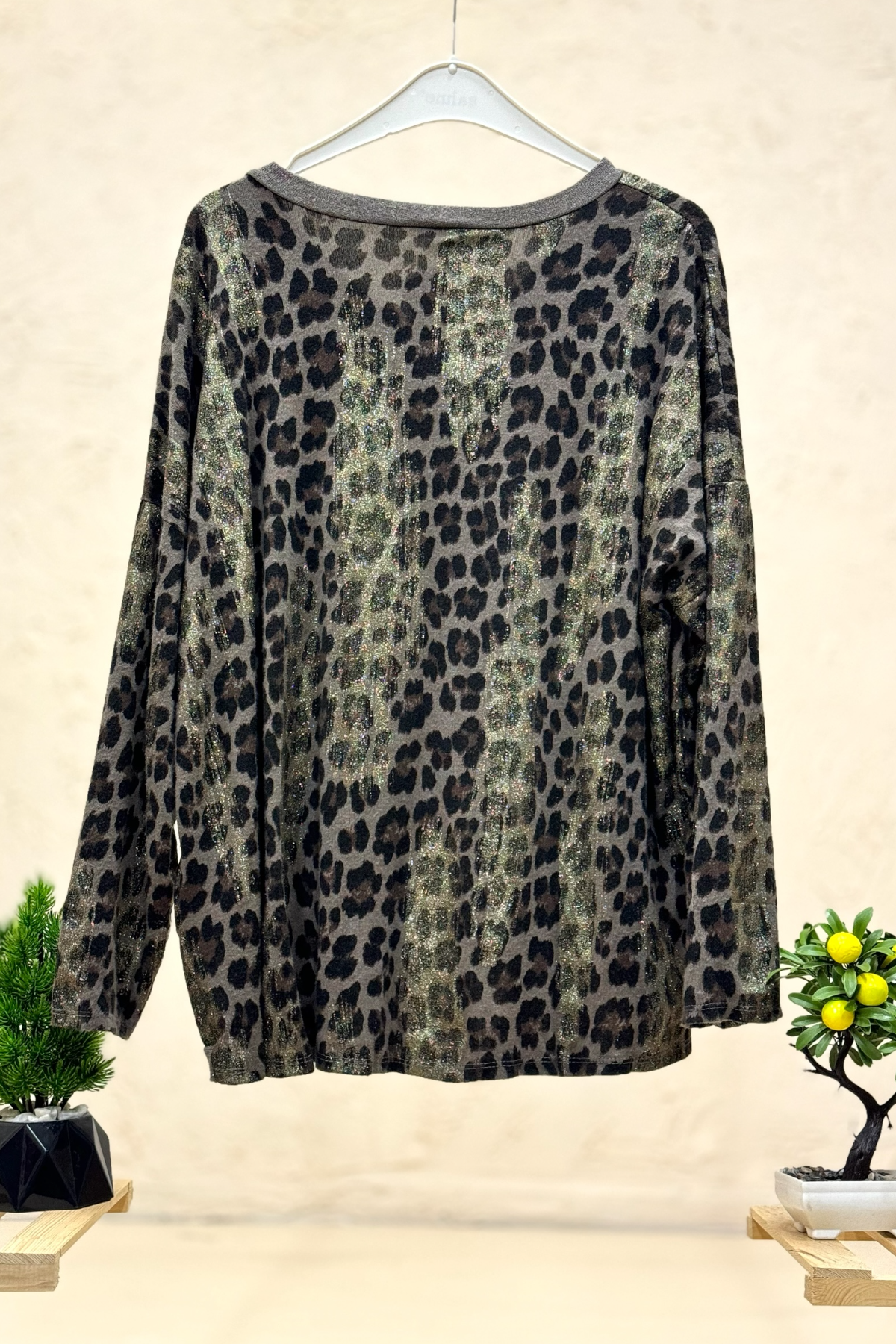 Leopar Desen V Yaka Simli İthal Bluz
