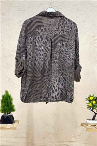Batik Leopar Desen Pul Detaylı Vual Gömlek