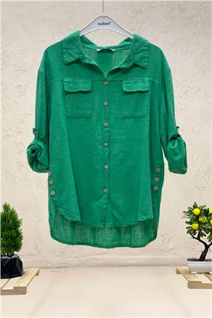 Linen Shirt with Double Pockets and Buttons on the Sides