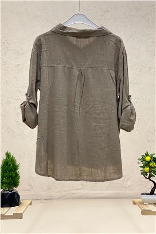 Linen Shirt with Double Pockets and Buttons on the Sides