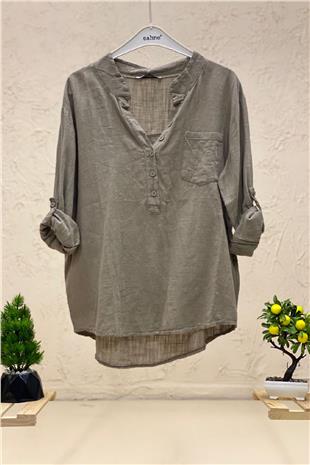 Linen blouse with dominant collar buttons