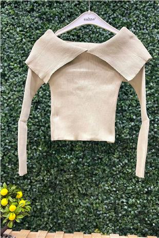 Handkerchief Collar Long Sleeve Sweater