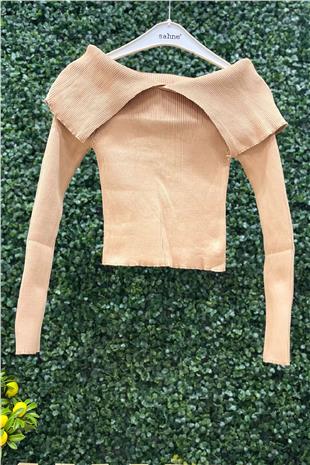 Handkerchief Collar Long Sleeve Sweater