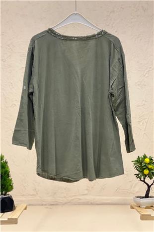 Linen judge collar shirt with sequins on collar and button place