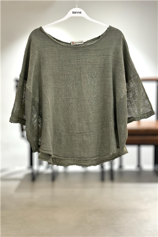 Yanları Oval Taşlı Oversize Keten Bluz