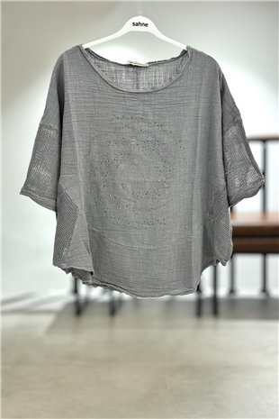 Yanları Oval Taşlı Oversize Keten Bluz