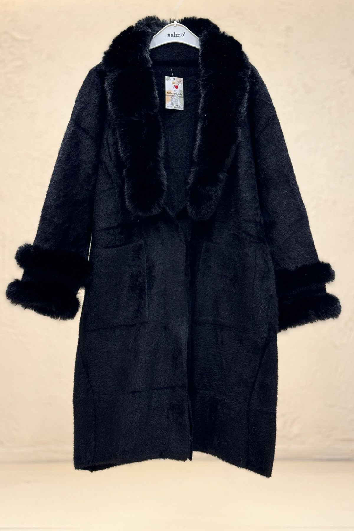 Angora Kolları Kürk Şal Yaka Kaban