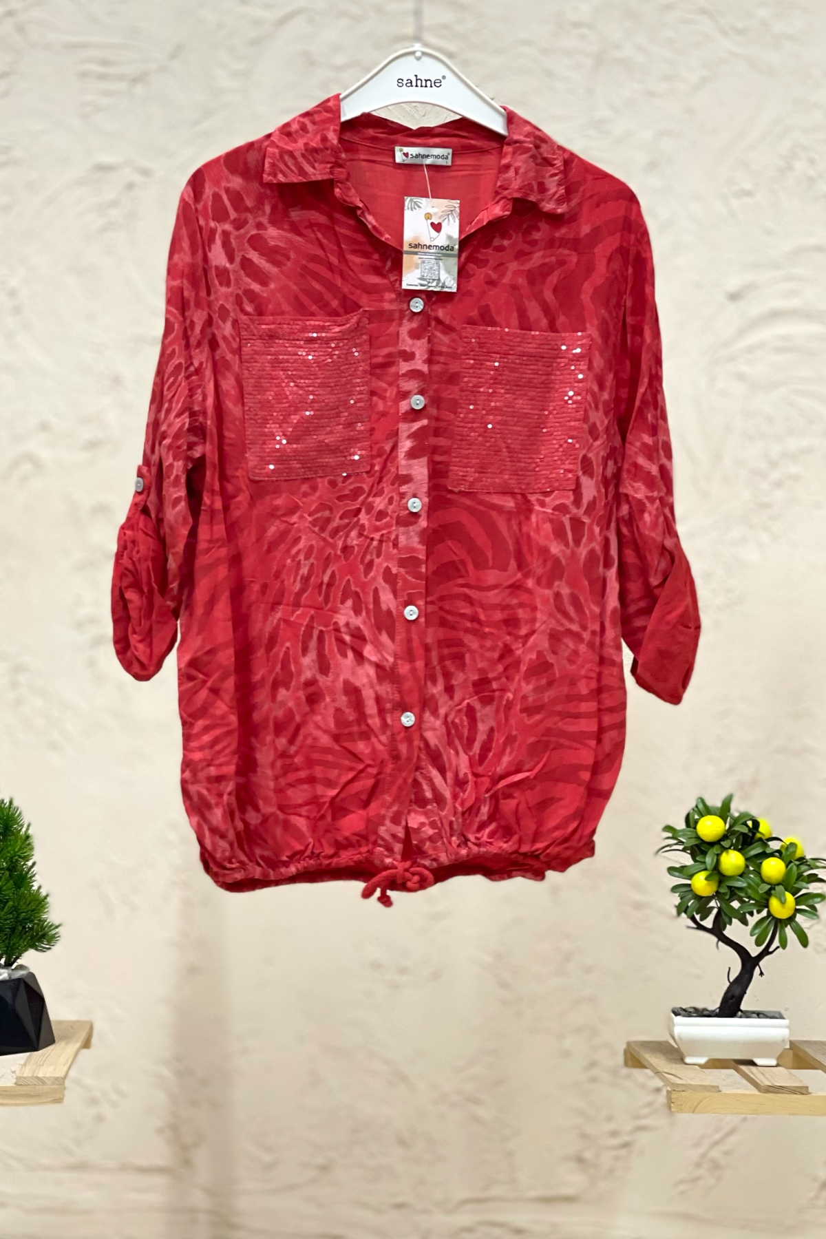 Batik Leopar Desen Pul Detaylı Vual Gömlek