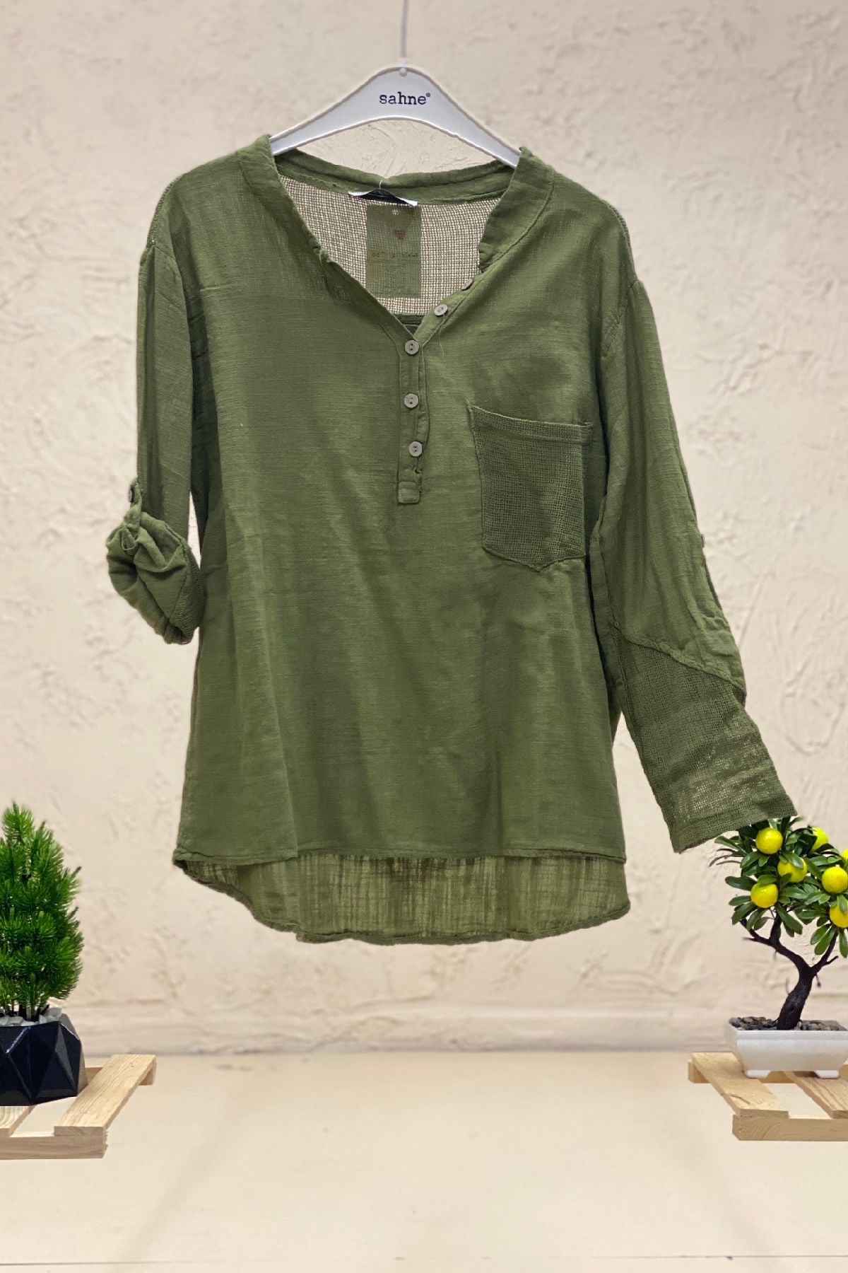 Judge Collar Pocket And Back Mesh Detail Linen Blouse